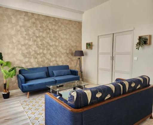 Appartement Elegant Au Coeur De Кабур Екстериор снимка