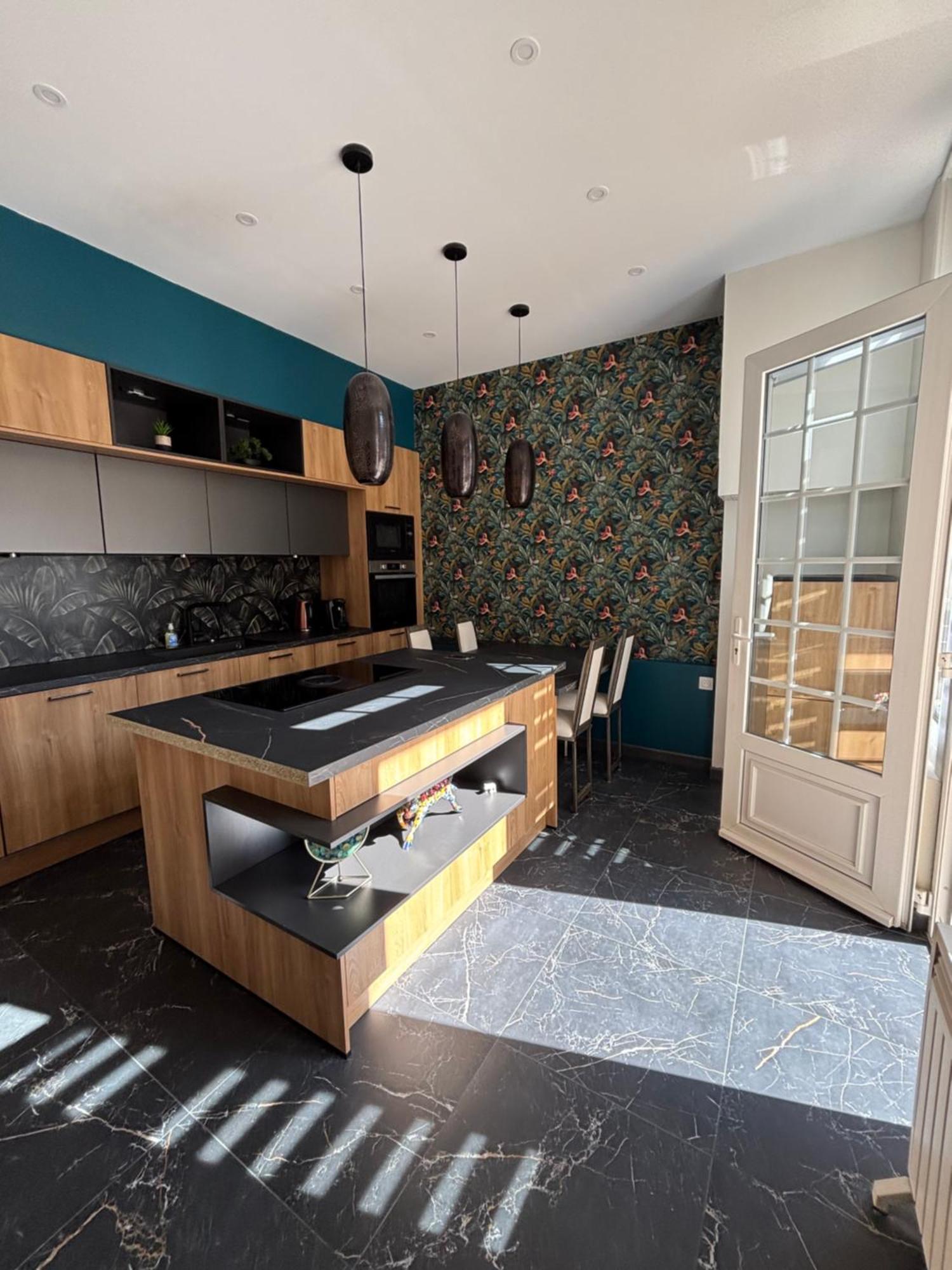Appartement Elegant Au Coeur De Кабур Екстериор снимка